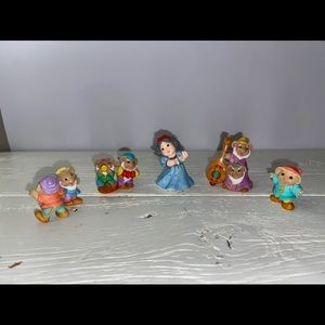 Snow White & the seven dwarfs as mice miniatures